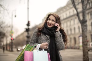 Read more about the article Fashion til efteråret – stilfulde trends og tidløse klassikere